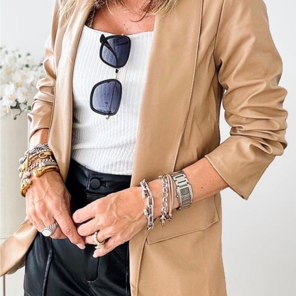 New Venti PU 3/4 Ruched Sleeve Blazer in Beige, size L